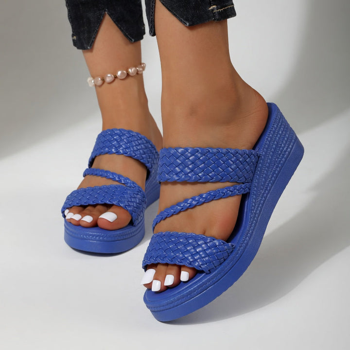 Tresseline™ | Woven Wedge Mule with Cushioned Sole