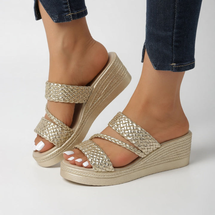 Tresseline™ | Woven Wedge Mule with Cushioned Sole