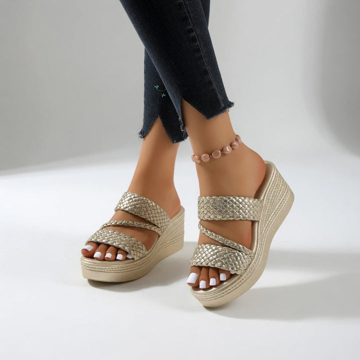 Tresseline™ | Woven Wedge Mule with Cushioned Sole