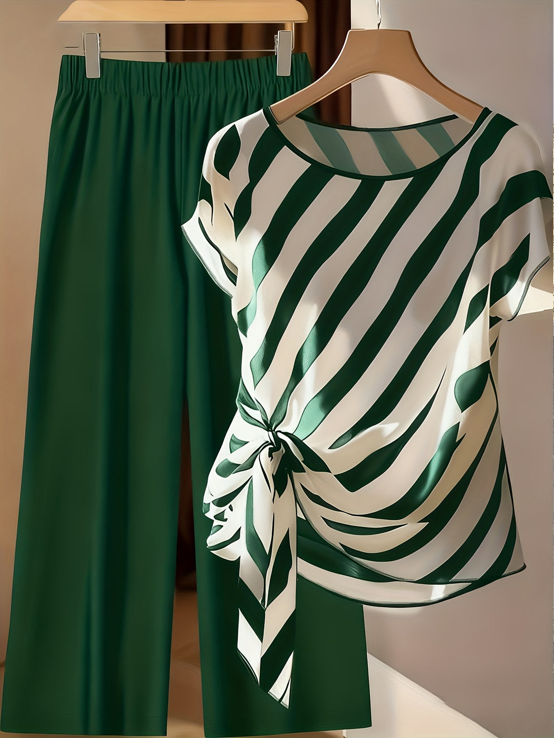 Penny™ | Printed Two-Piece Casual Set with Tie-Front Top
